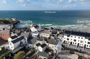 NEW - Large Portrush Townhouse